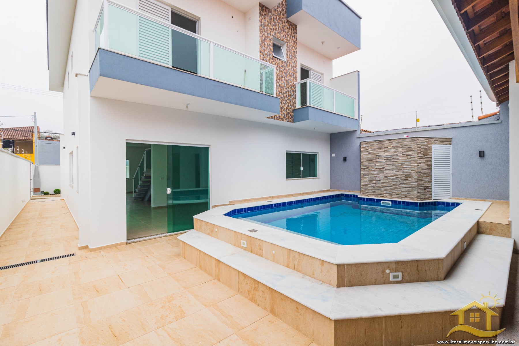Sobrado Com 4 Suites, Piscina  Churasqueira