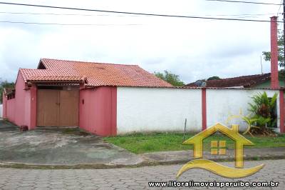 Casa com 4 dormitórios (4 suíte) a 600 metros da praia