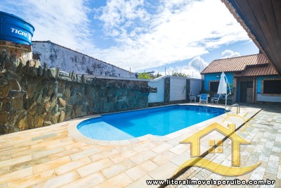 Casa Terrea 3 Suites Com Piscina