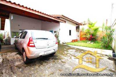 Casa Térrea Com 4 Dts (2 Suítes) A 800 Metros Da Praia.
