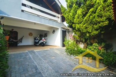 Casa Térrea Com 3 Dts (1 Suíte) A 300 Metros Da Praia.