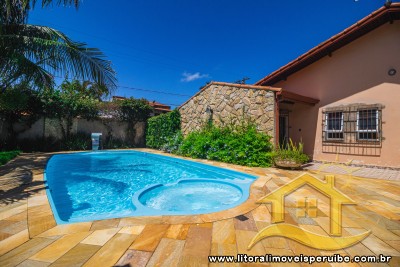 Casa para venda no bairro Três Marias com Excelente Área de Lazer