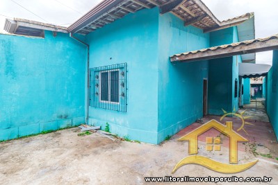 Casa Térrea Com 2 Dts (1 Suíte) A 1200 Metros Da Praia.