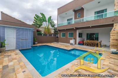 Sobrado Em Residencial Fechado Com 4 Dts (3 Suítes) A 1200 Metros Da Praia.