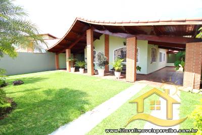 Casa Térrea Com 4 Dts (1 Suíte) A 100 Metros Da Praia.
