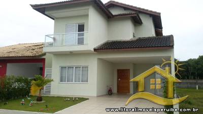 Sobrado Em Residencial Fechado Com 3 Dts (3 Suítes) A 1200 Metros Da Praia.