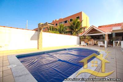 Casa  térrea 6 suites .