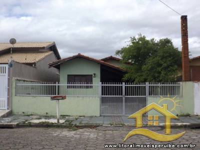 Casa Térrea Com 3 Dts (1 Suíte) A 500 Metros Da Praia.