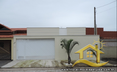 Casa Térrea Com 3 Dts (1 Suíte) A 600 Metros Da Praia.