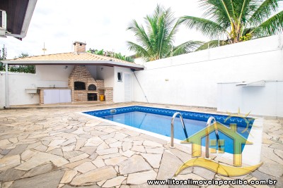 Casa Térrea Com 3 Dts (1 Suíte) A 800 Metros Da Praia.