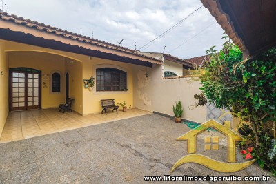 Casa Com 3 Dormitórios