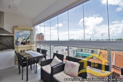 Apartamento com 2 dormitórios (sendo 1 suíte) a 600 metros da praia