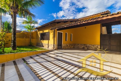 Casa Terrea Com 3 Dormitórios