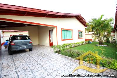 Casa Térrea Com 2 Dts (1 Suíte) A 600 Metros Da Praia.